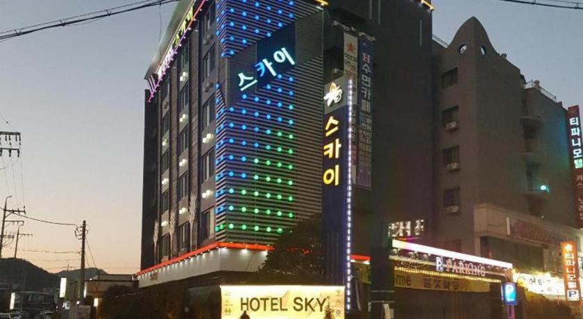 Sky Hotel Changwon Exterior photo